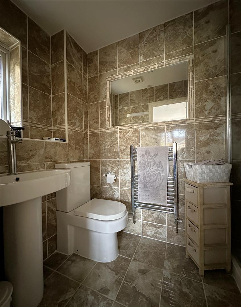 Oak Road, Chippenham